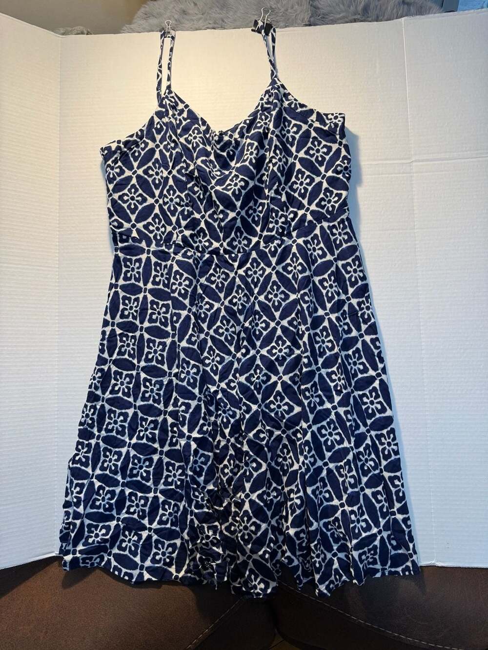 Old Navy Dress Size XL Blue White Tile Print Sundress